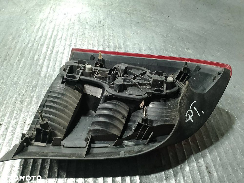 LAMPA TYLNA PRAWA NISSAN PRIMERA P12 89025237 SEDAN - 5