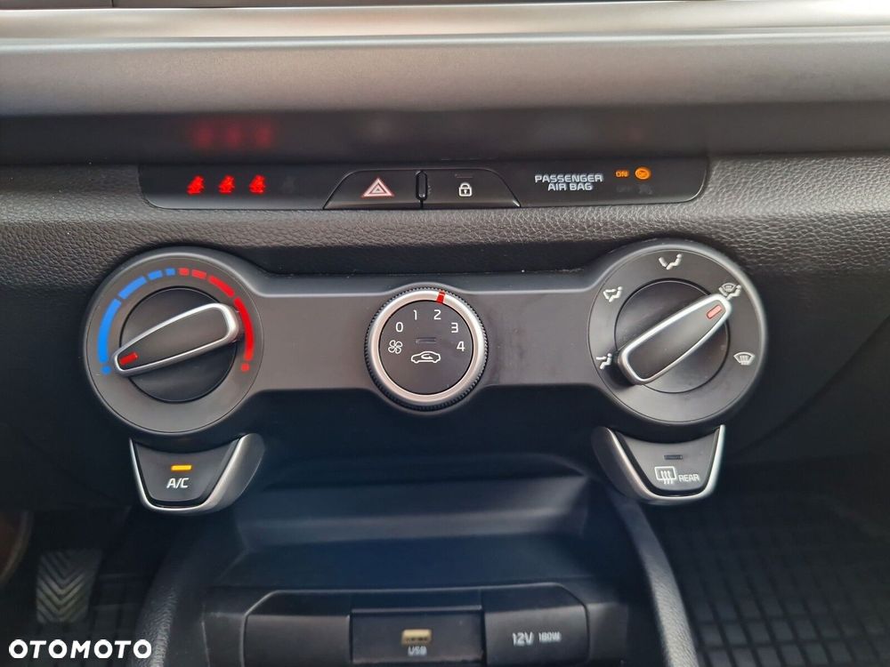 Kia Rio 1.2 M - 19