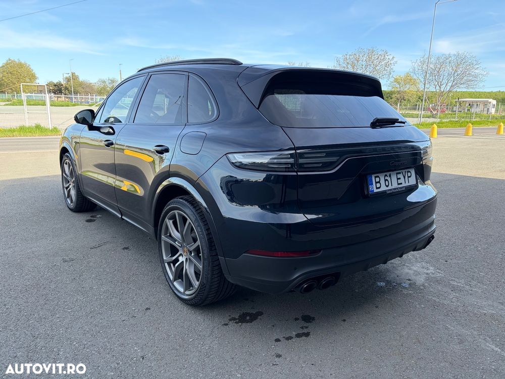 Porsche Cayenne E-Hybrid - 6