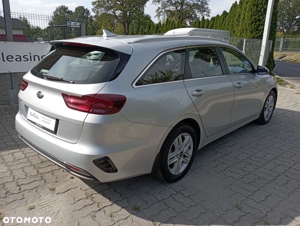 Kia Ceed 1.5 T-GDI M - 21
