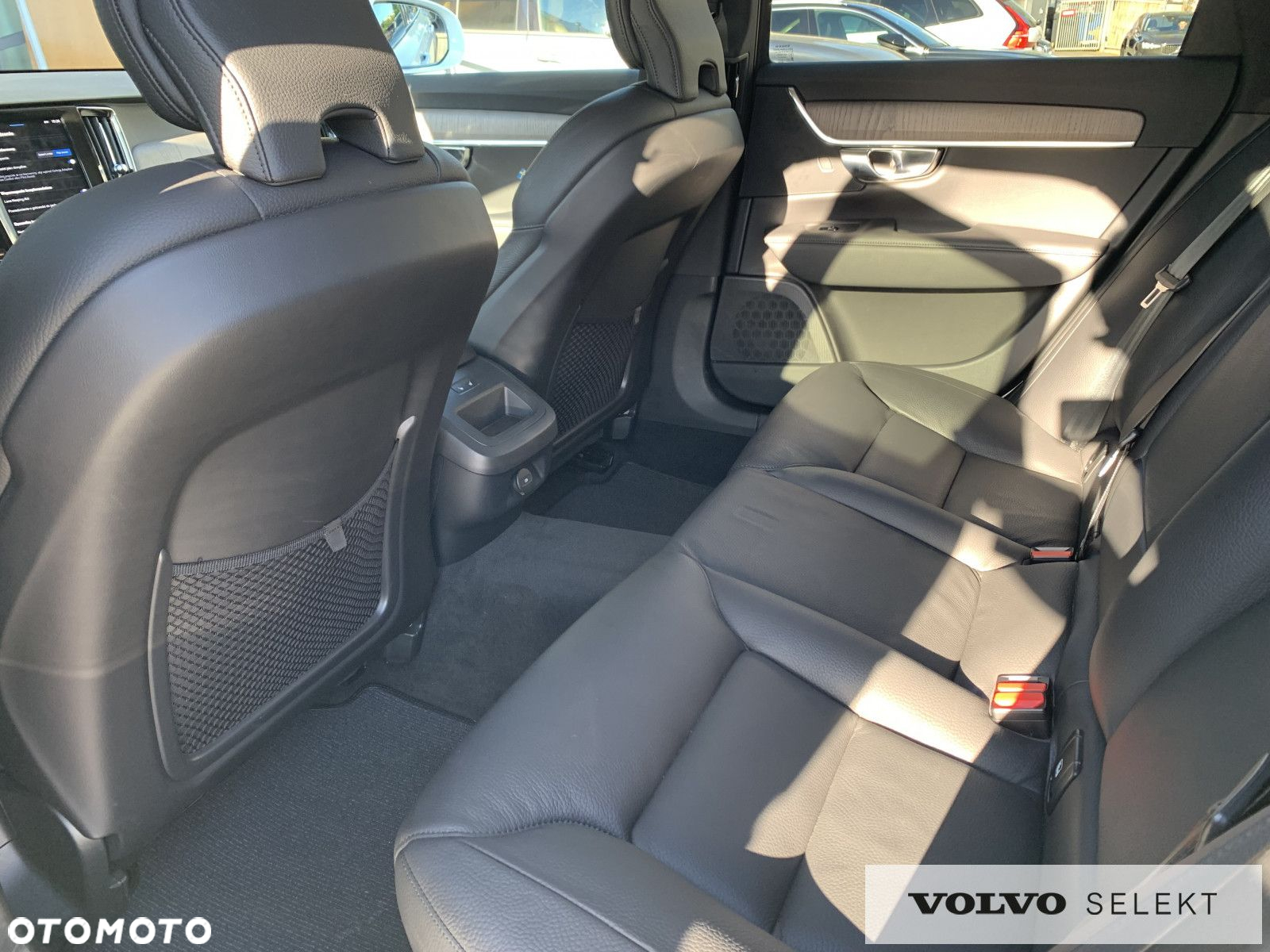 Volvo V90 Cross Country - 23
