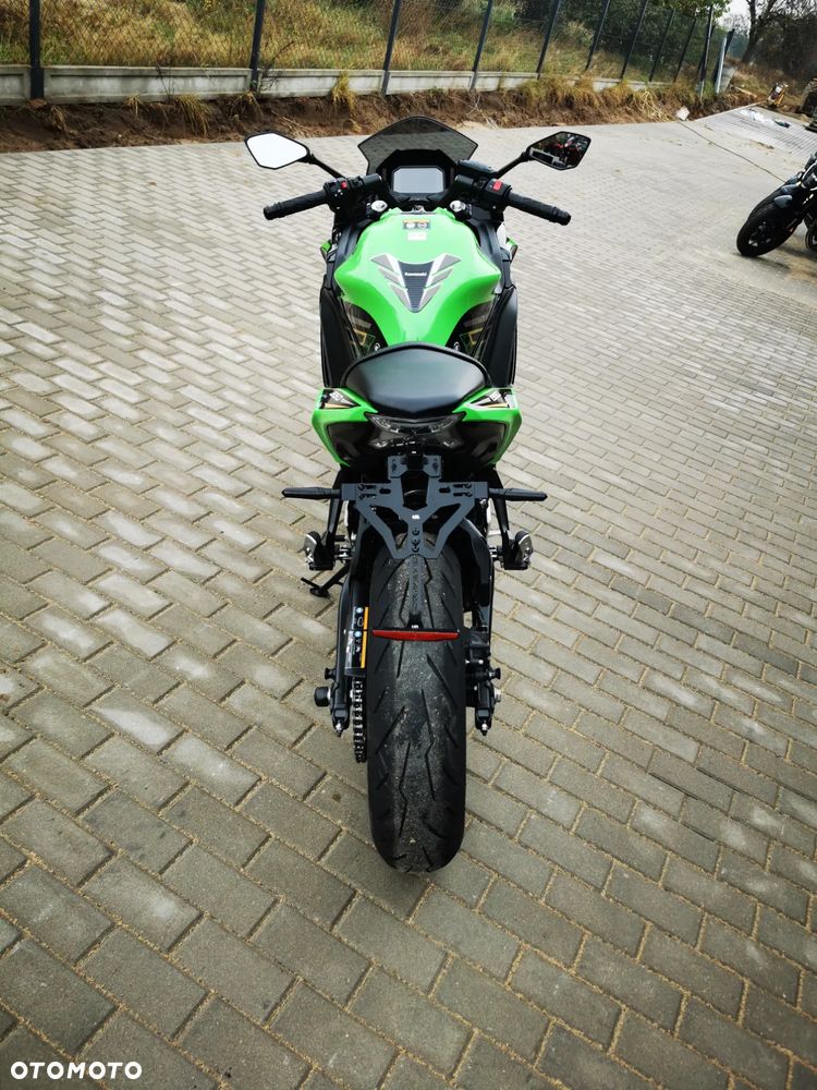 Kawasaki Ninja - 28