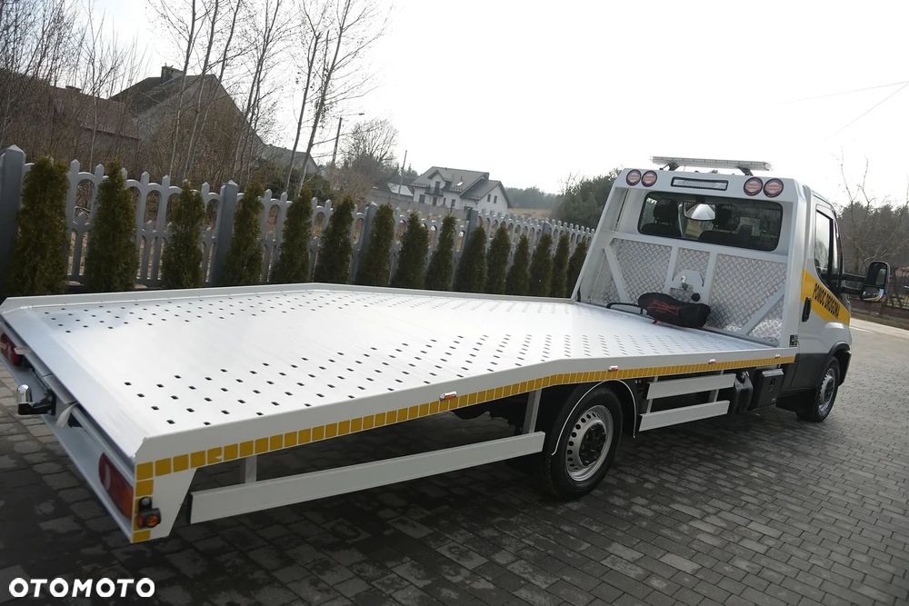 Iveco DAILY 35-180 * 3.0 Diesel HiMatic 180KM * LAWETA *100% Aluminium* Samochód  JAK NOWY!!! - 7