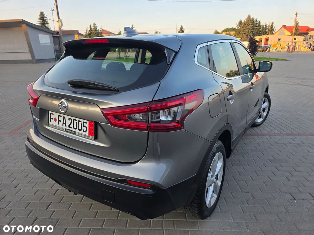 Nissan Qashqai 1.3 DIG-T AKARI - 8