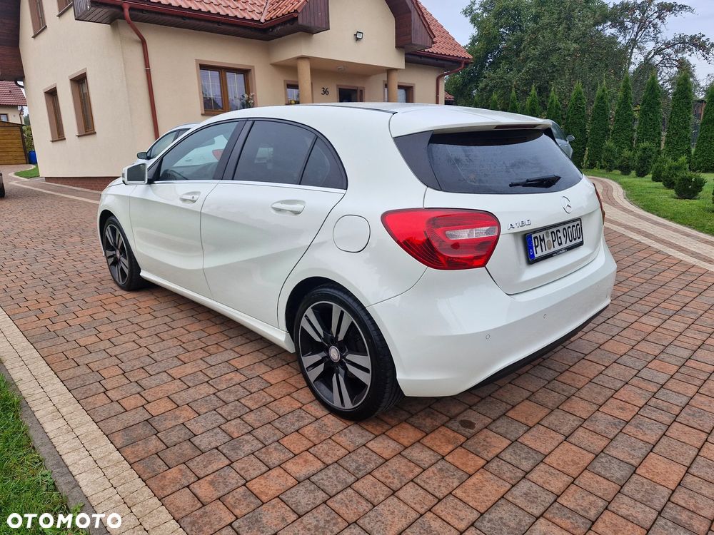 Mercedes-Benz Klasa A 180 (BlueEFFICIENCY) - 9