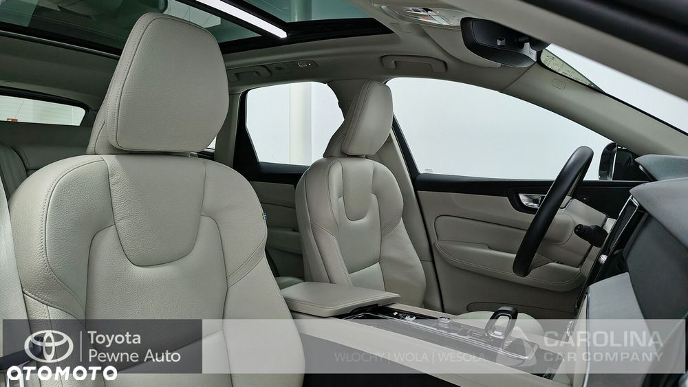 Volvo XC 60 B4 D AWD Plus Dark - 17