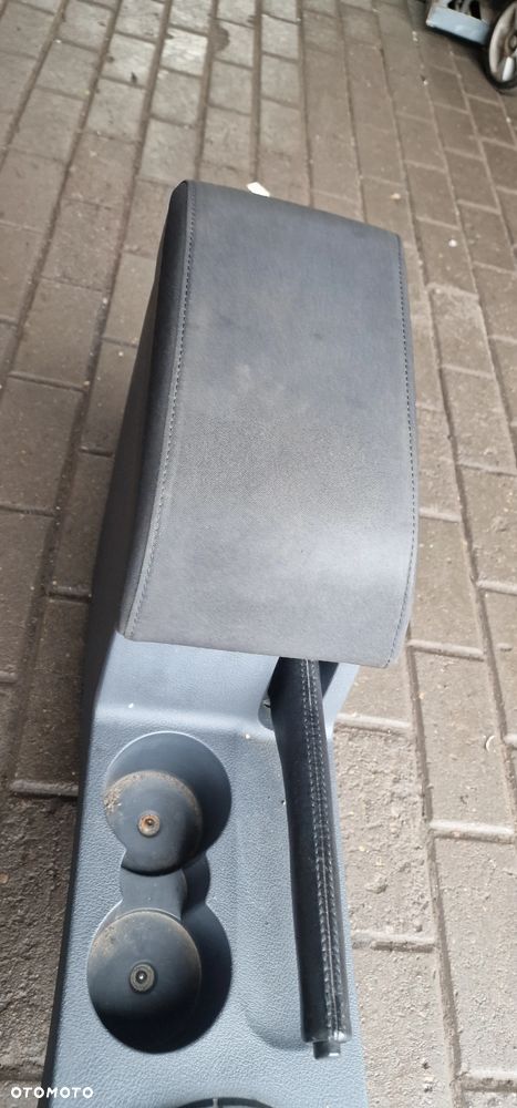 PODŁOKIETNIK VW TOURAN I - 4