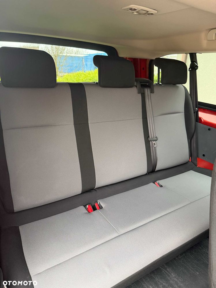 Peugeot Traveller - 6