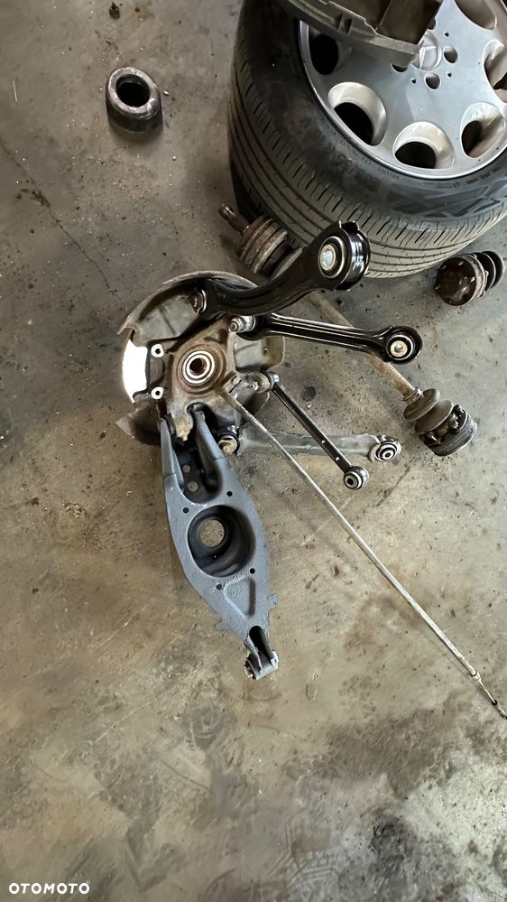 Mercedes-Benz W124 (1984-1993) - 35