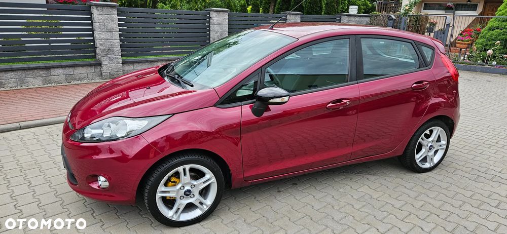 Ford Fiesta 1.25 Champions Edition - 12