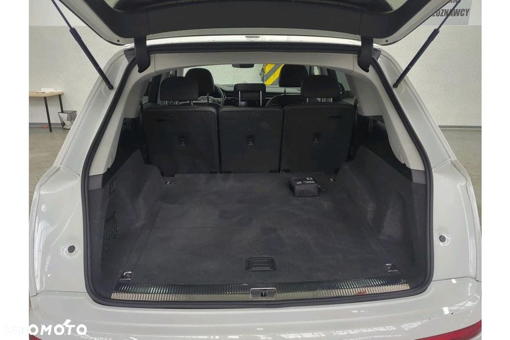 Audi Q7 - 9