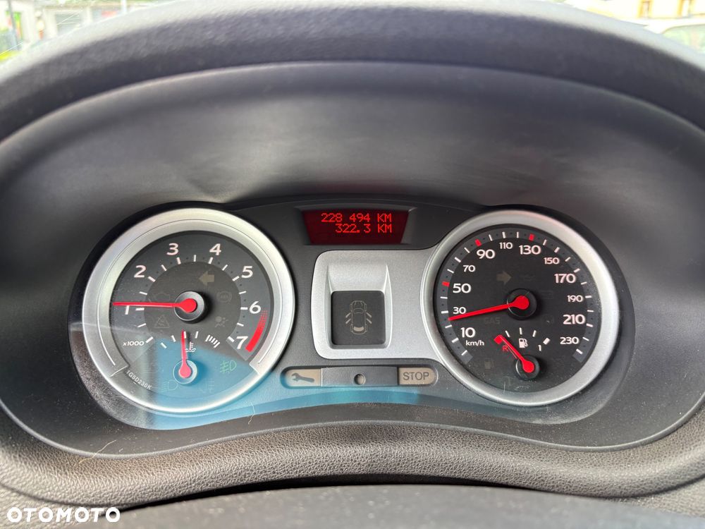 Renault Clio - 14