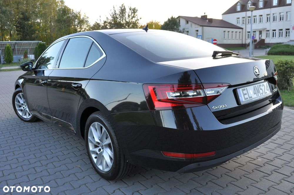 Skoda Superb 1.5 TSI ACT Ambition - 8