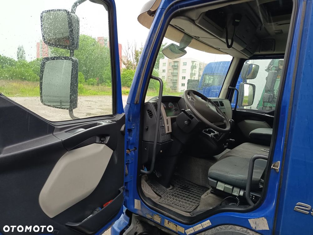 Volvo FL - 9
