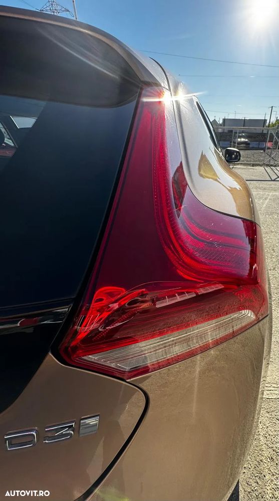 Volvo V40 D3 Aut. Inscription - 11