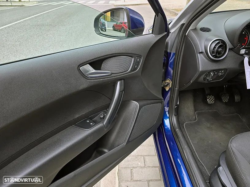 Audi A1 1.6 TDI Sport Edition - 11