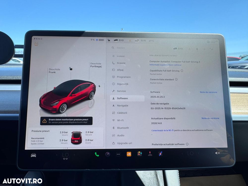 Tesla Model 3 Long Range AWD Premium - 28