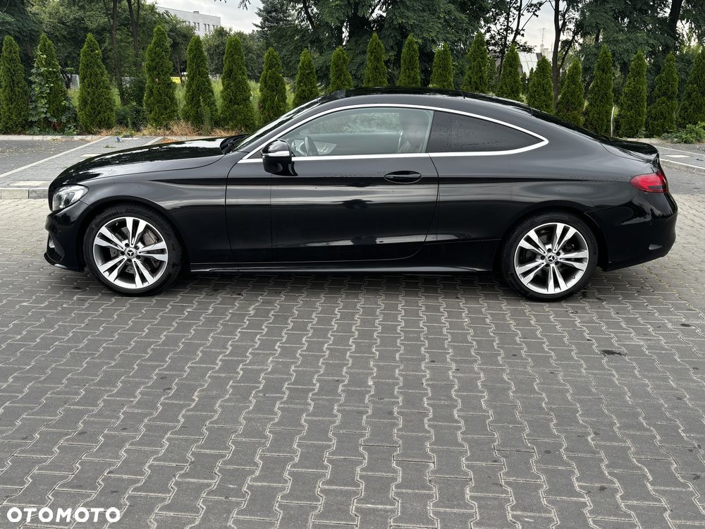 Mercedes-Benz Klasa C 300 7G-TRONIC Edition 1 - 4