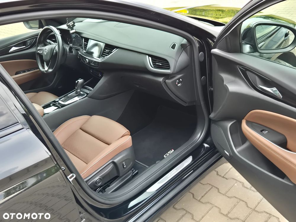 Opel Insignia - 22