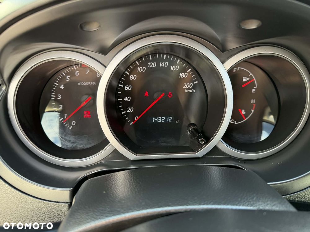 Suzuki Grand Vitara 2.0 Comfort Limited - 16