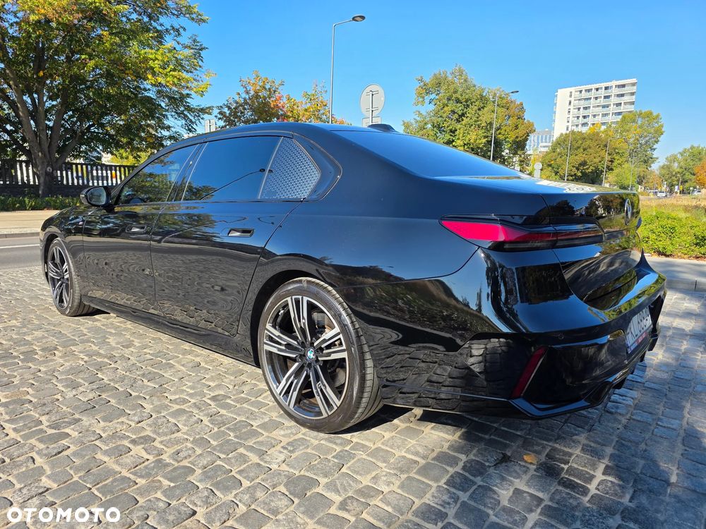 BMW Seria 7 730d xDrive mHEV sport - 16