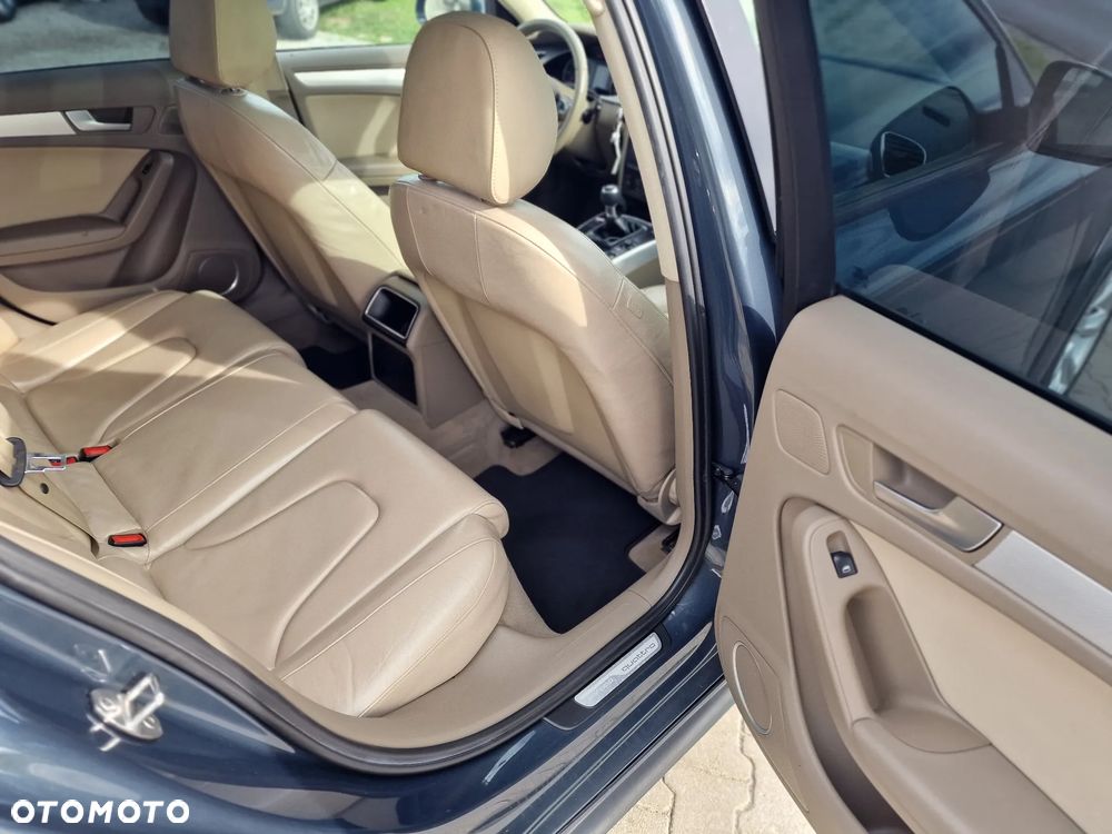 Audi A4 Allroad 2.0 TDI Quattro - 25