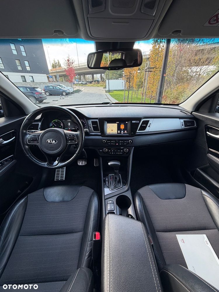 Kia Niro 1.6 GDI Plug-in Hybrid L - 16