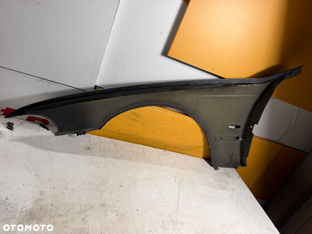 Błotnik prawy Bmw e39 475 BlackSapphire pod kolor ładny ! - 5