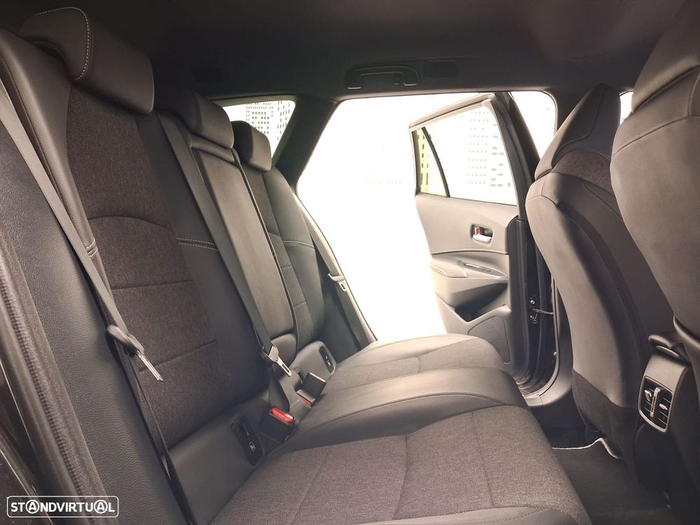 Toyota Corolla Touring Sports 1.8 Hybrid Comfort Plus - 14