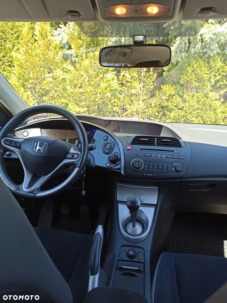 Honda Civic 1.8 Comfort - 17