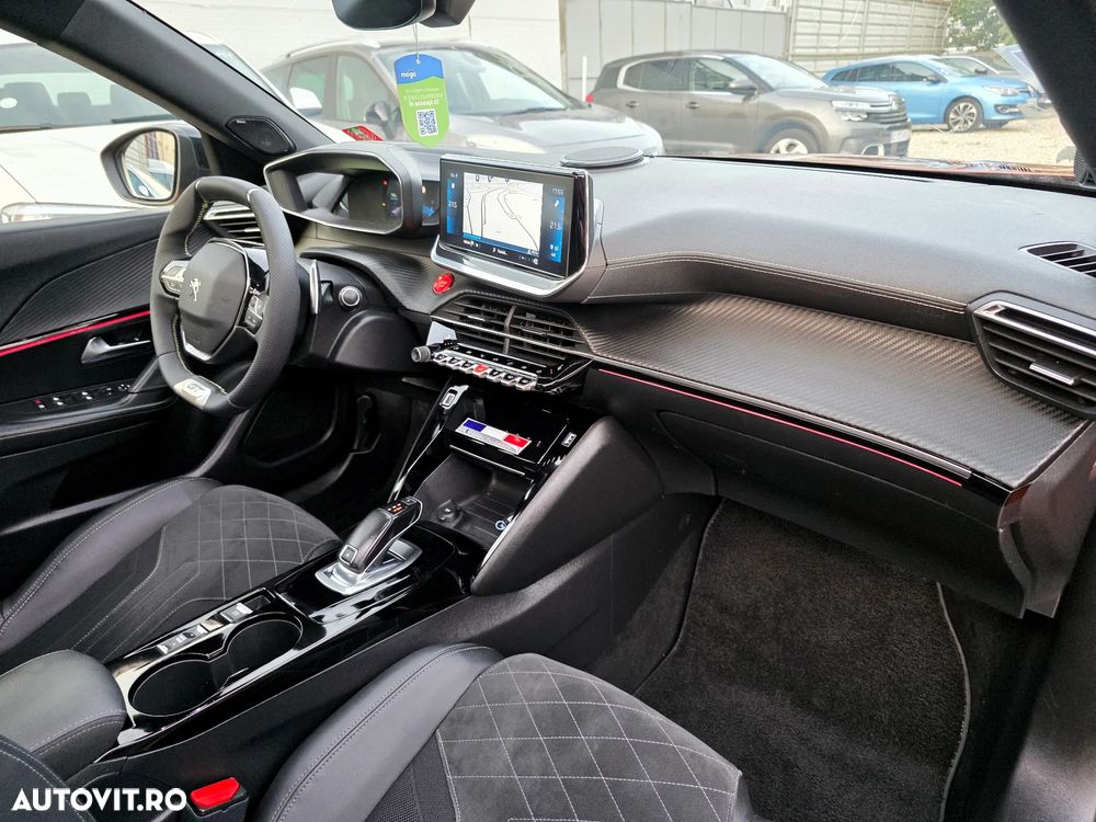 Peugeot 2008 PureTech 155 EAT8 GT Pack - 15