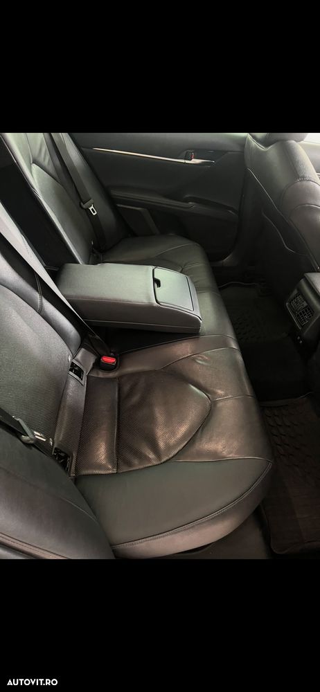 Toyota Camry Business Edition - 4