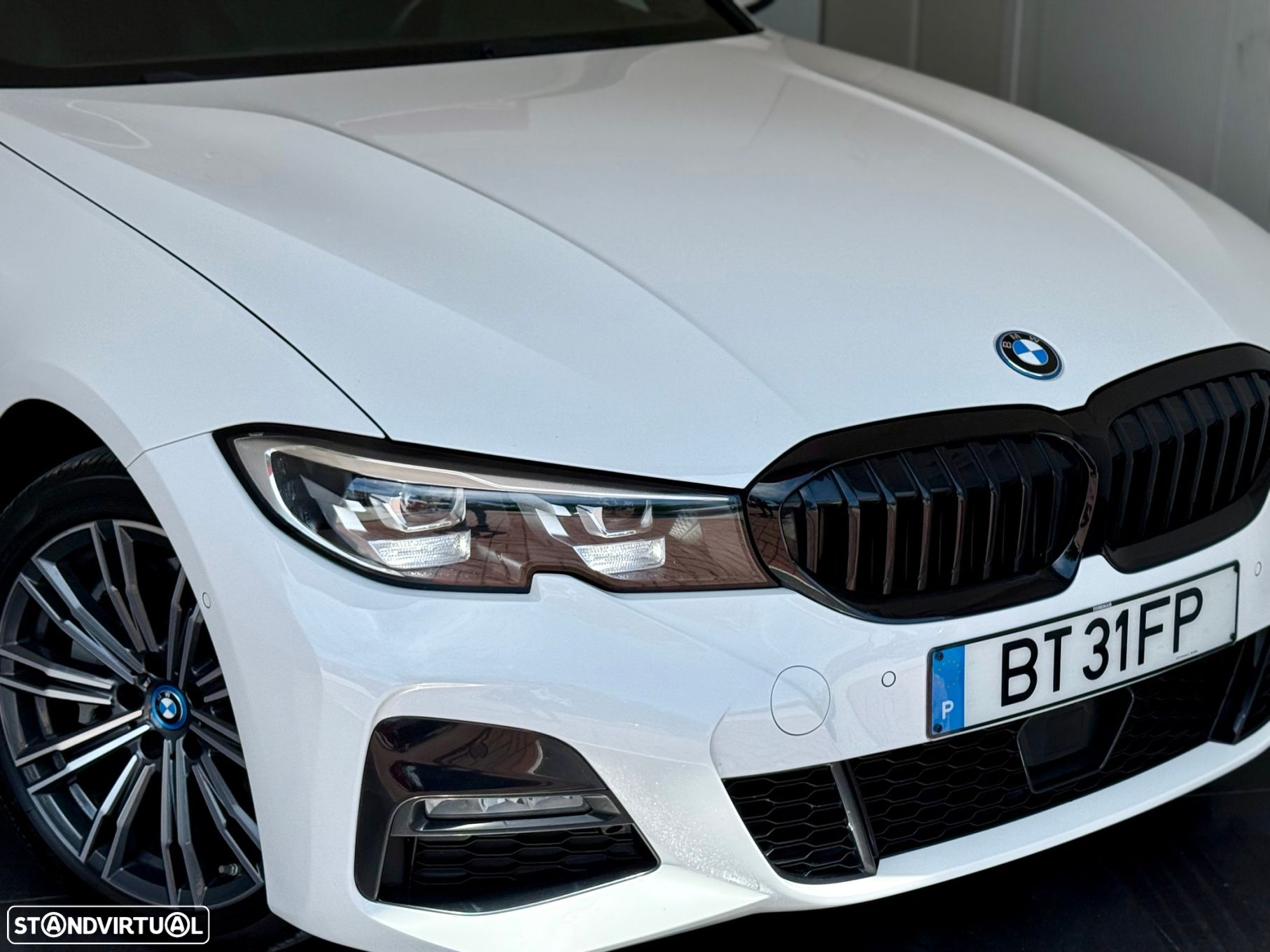 BMW 330 e Touring Pack M Auto - 3
