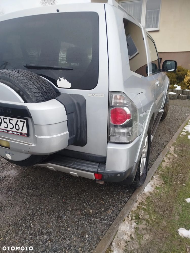 Mitsubishi Pajero - 7