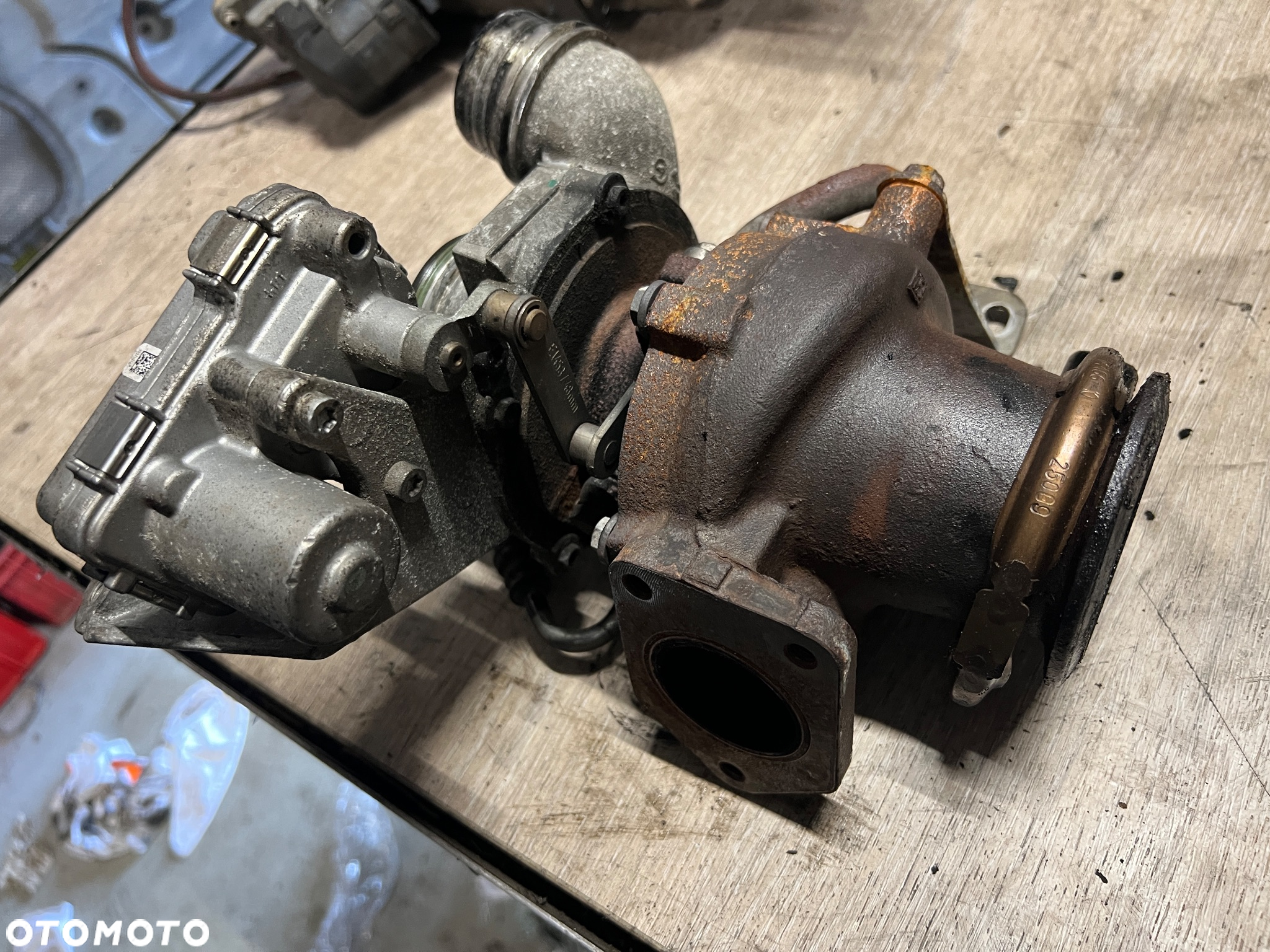 Turbo turbosprężarka N47d20c 318d 316d do regeneracji - 5