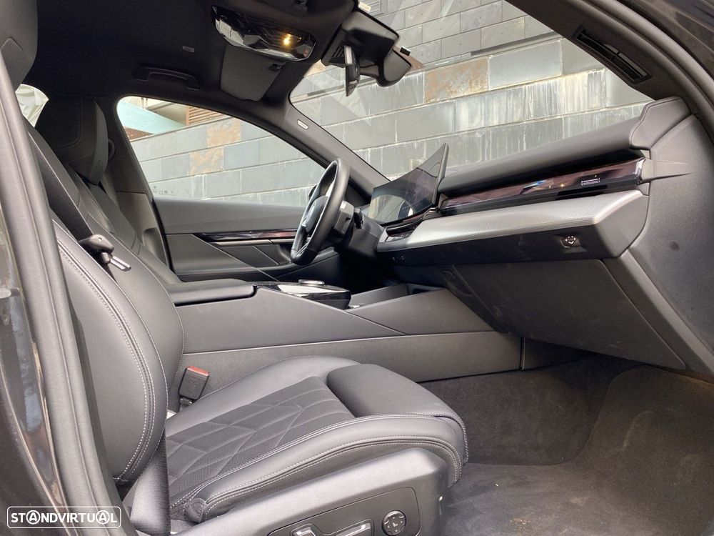 BMW i5 eDrive40 Pack Desportivo M - 17
