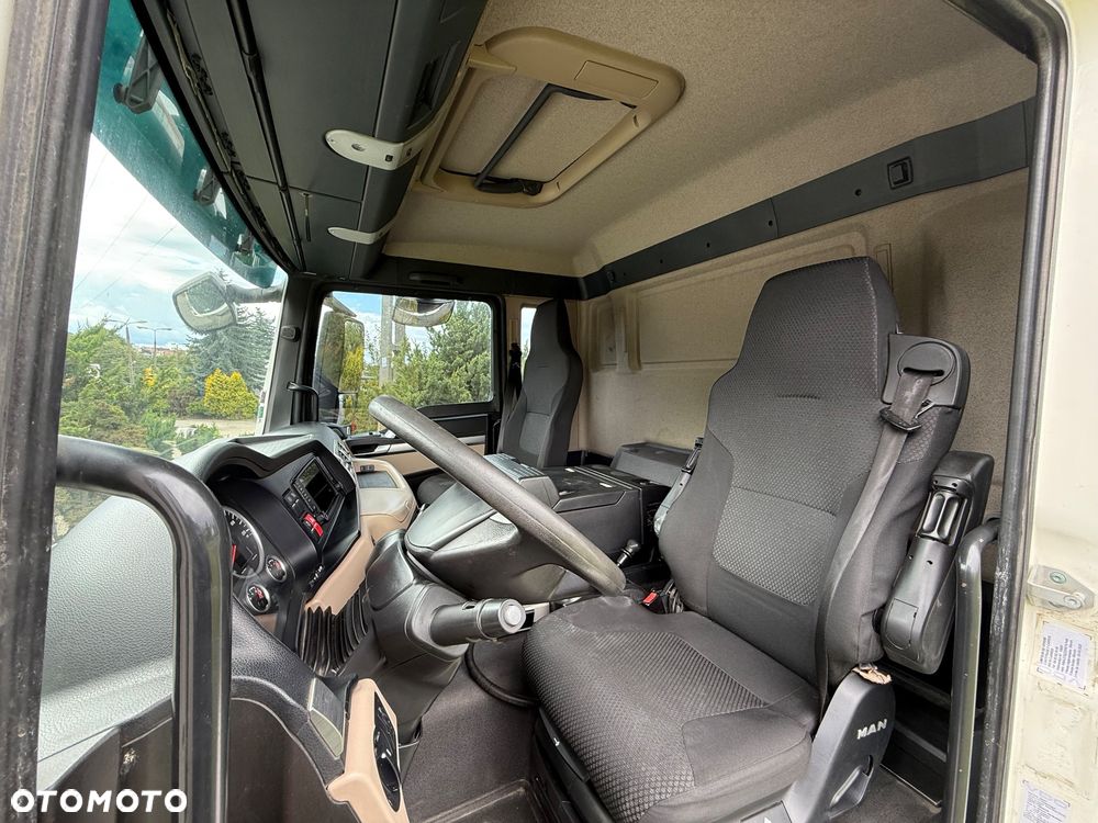 MAN TGS 35.500* 8x4* Wywrot* Hydroklapa* Retarder* Lodówka* Navi* Z Francji* Stan BDB - 23
