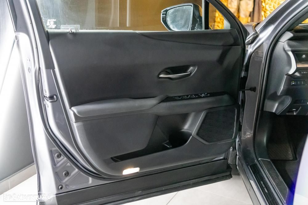 Lexus UX 300e Luxury - 47