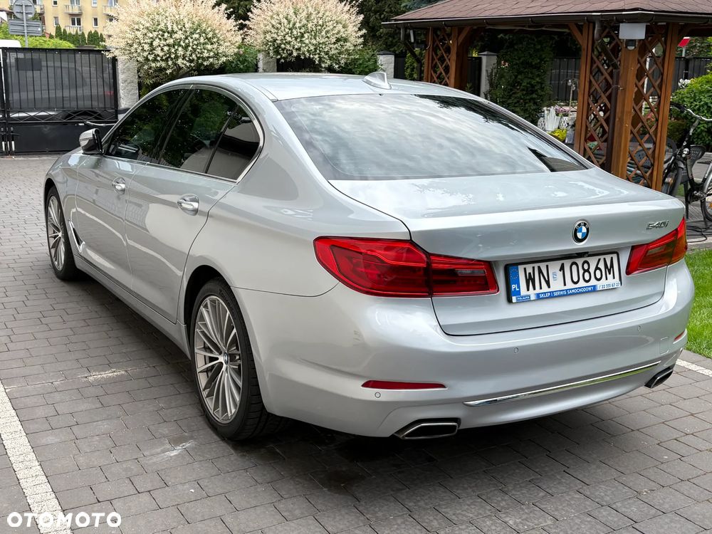 BMW Seria 5 540i Luxury Line - 8