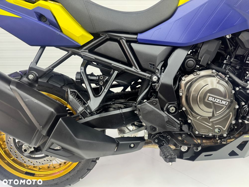 Suzuki V-STROM - 29