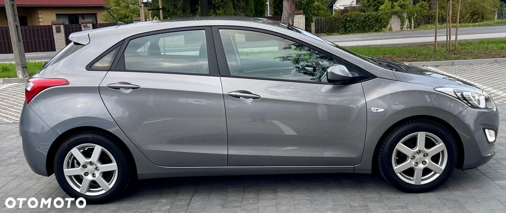 Hyundai i30 1.6 CRDI Trend - 13
