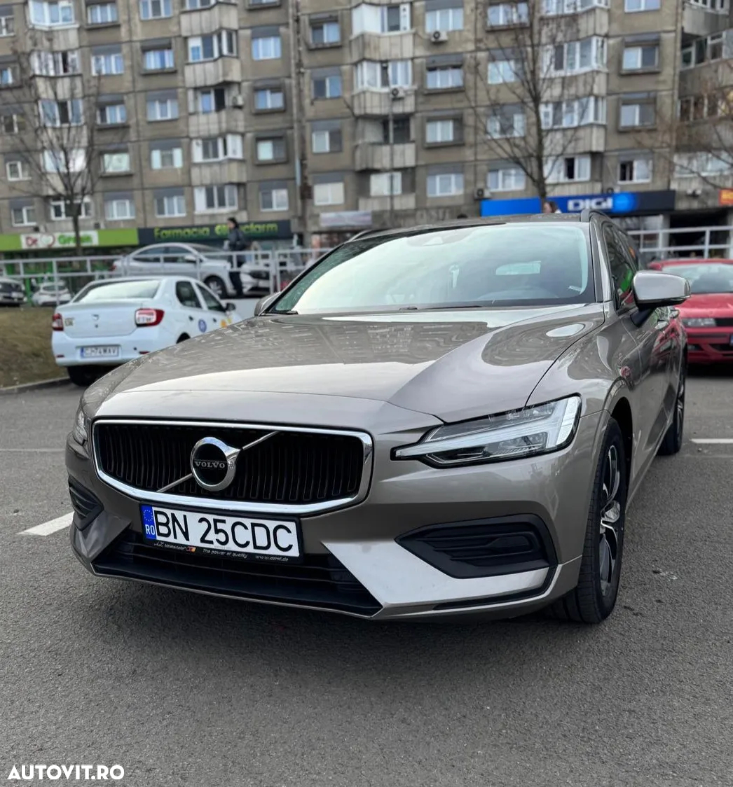 Volvo V60 B3 B DKG Momentum - 5