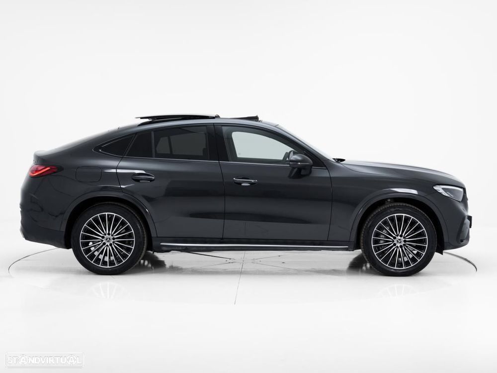Mercedes-Benz GLC 300 de Coupe 4Matic - 3