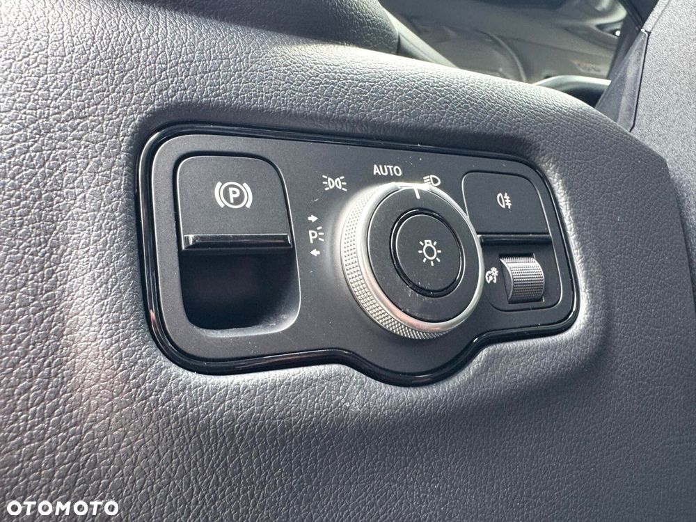 Mercedes-Benz vito Furgon 116 cdi długi - 20