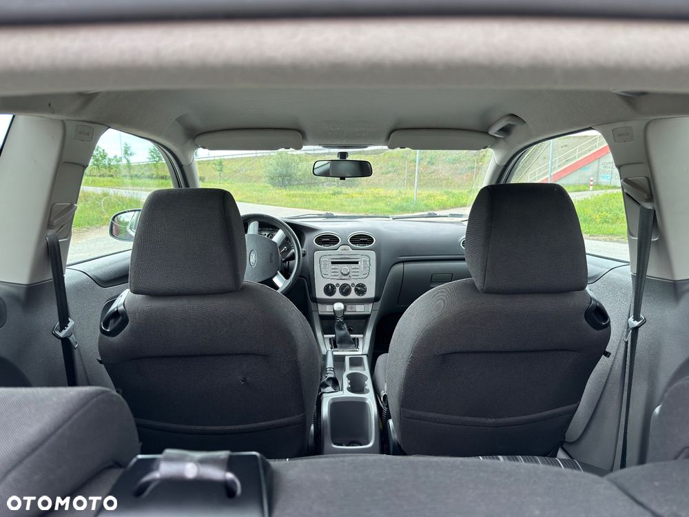 Ford Focus 1.6 TDCi DPF Ambiente - 18