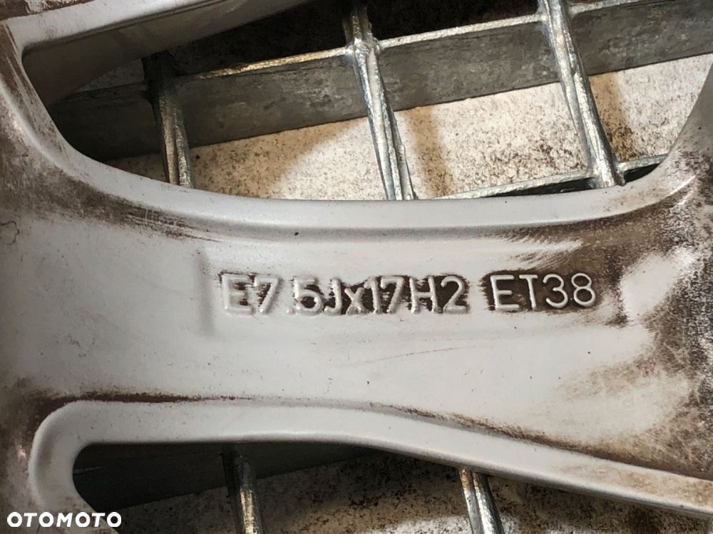 FELGA ALU 17 7,5J 5X112 66,5 ET38  AUDI A4 B9 (8W2, 8WC) 2015 - 2022 35 TFSI Mild Hybrid 110 kW [150 - 5