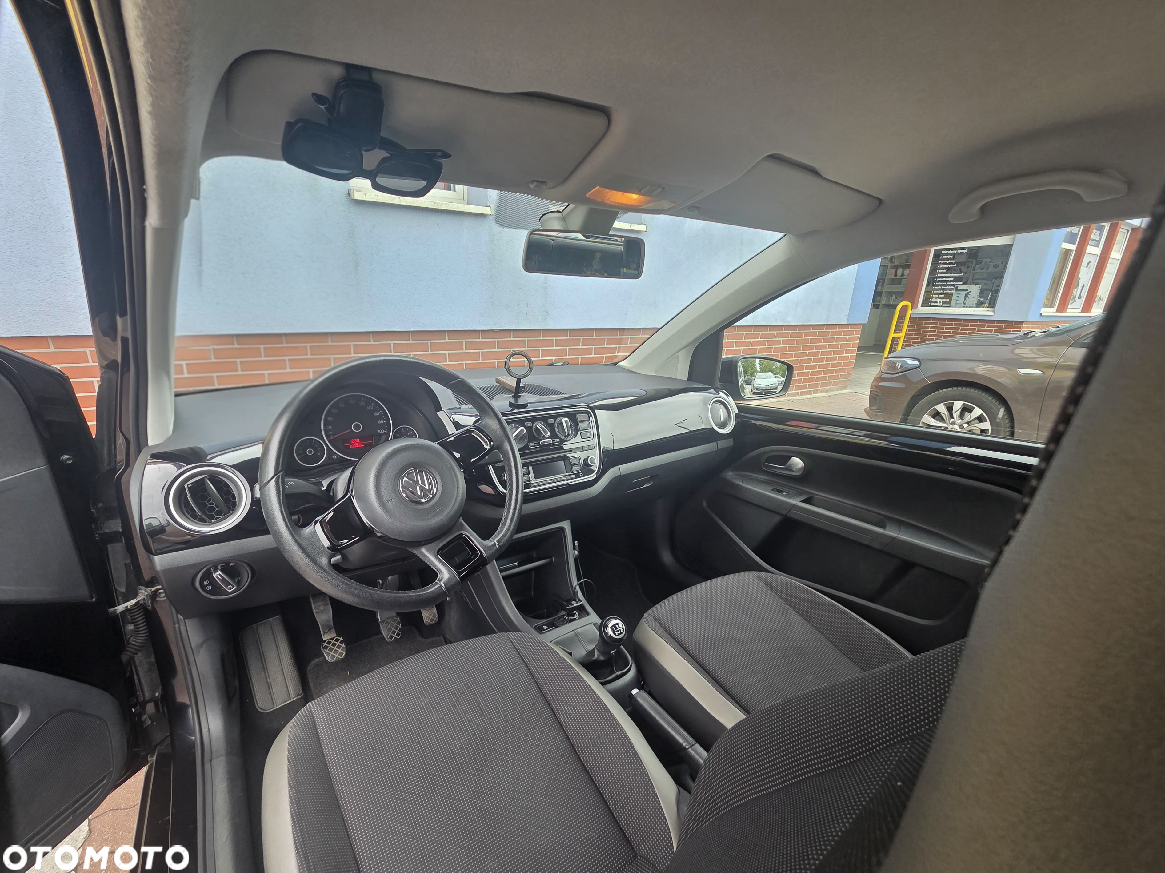 Volkswagen up! 1.0 black - 5