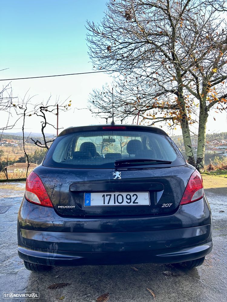 Peugeot 207 1.4 16V Active - 10