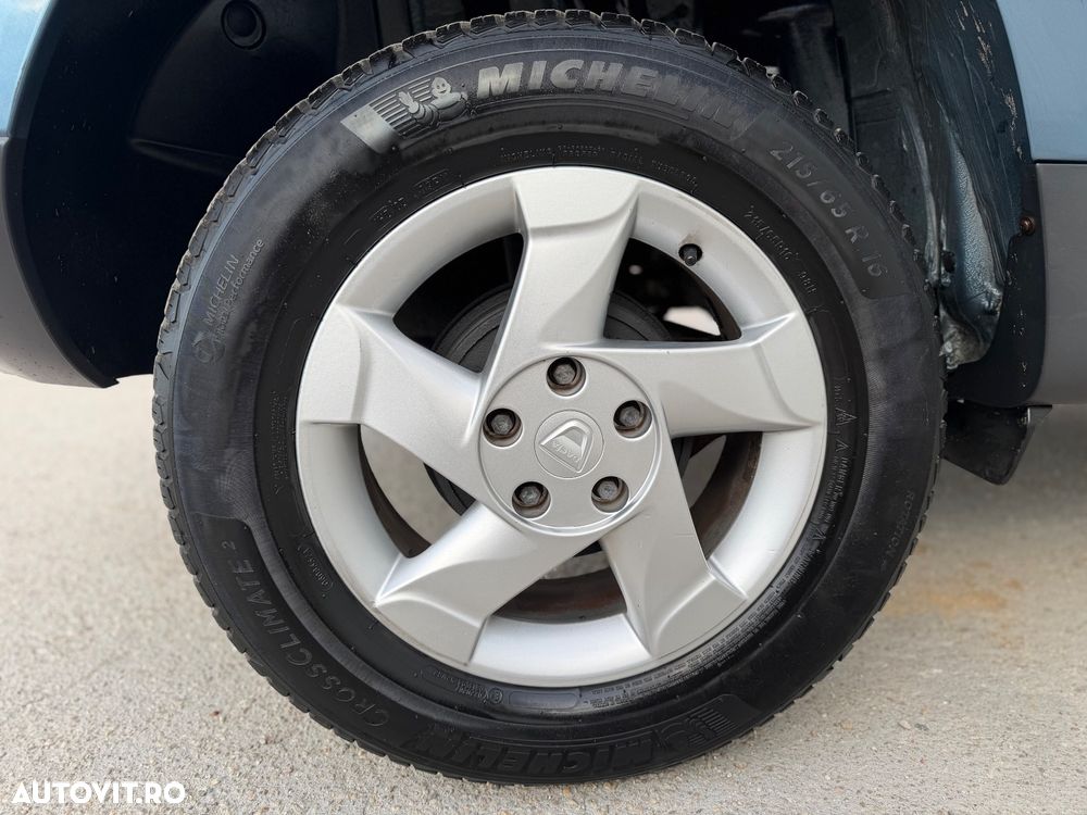 Dacia Duster 1.6 4x2 Laureate - 12