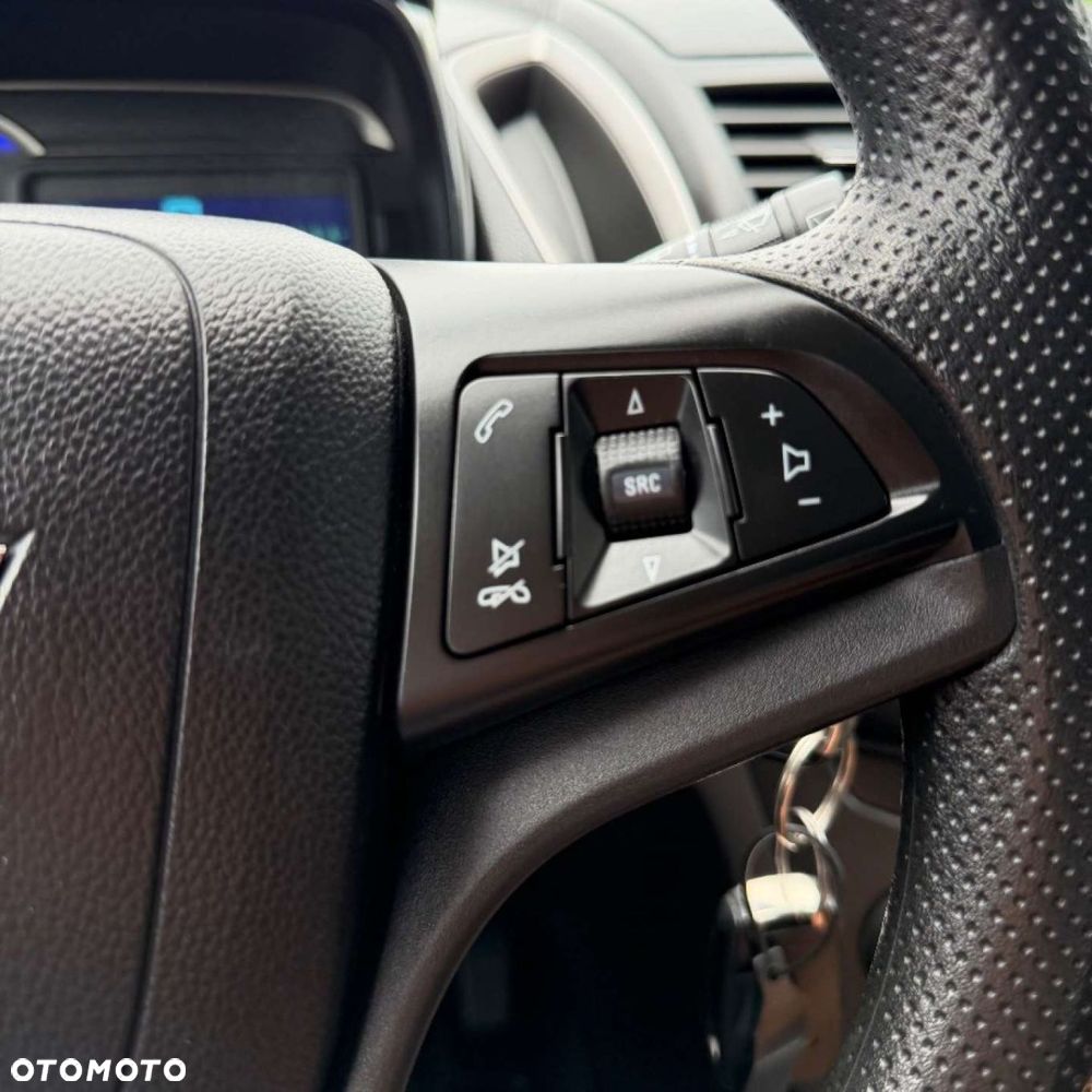 Chevrolet Trax - 37